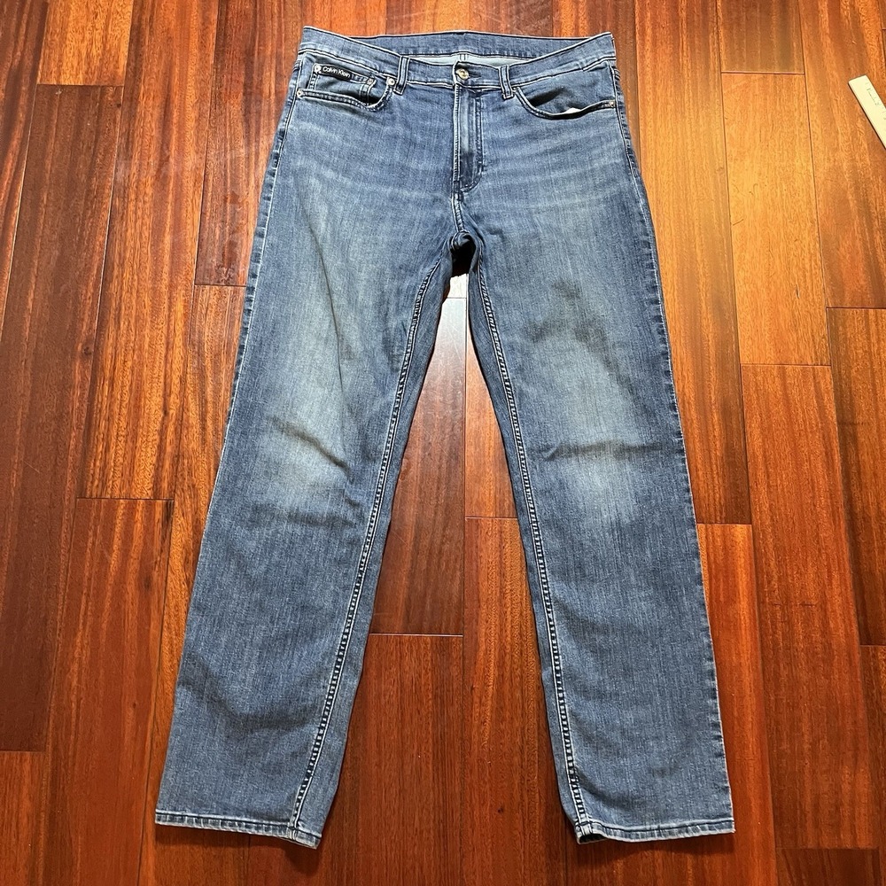 Calvin Klein Jeans Mens 34x32 Straight Stretch Blue Medium Wash Fade Grunge